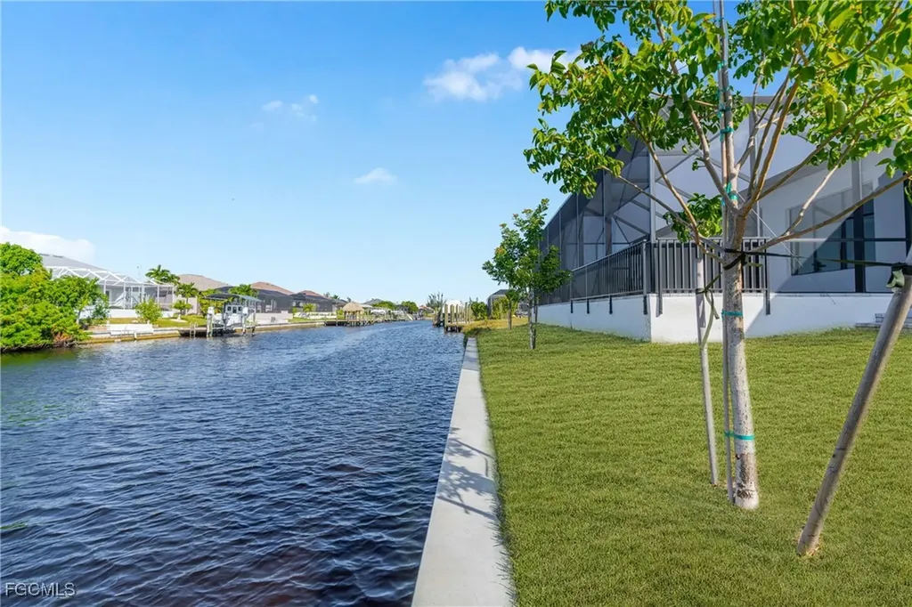 1438 NW 38th Place Cape Coral FL 33993