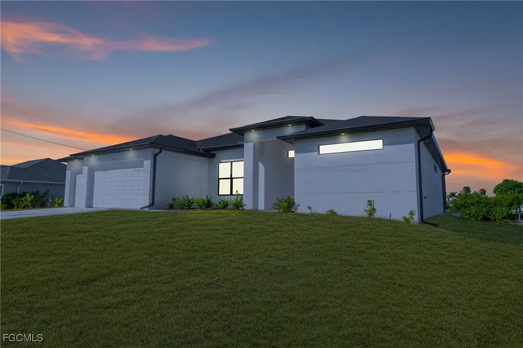 1438 NW 38th Place Cape Coral FL 33993