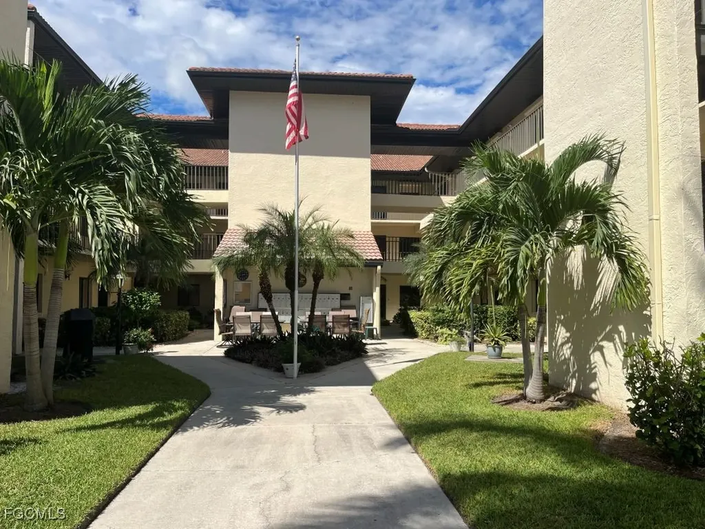 11500 Caravel Circle Fort Myers FL 33908