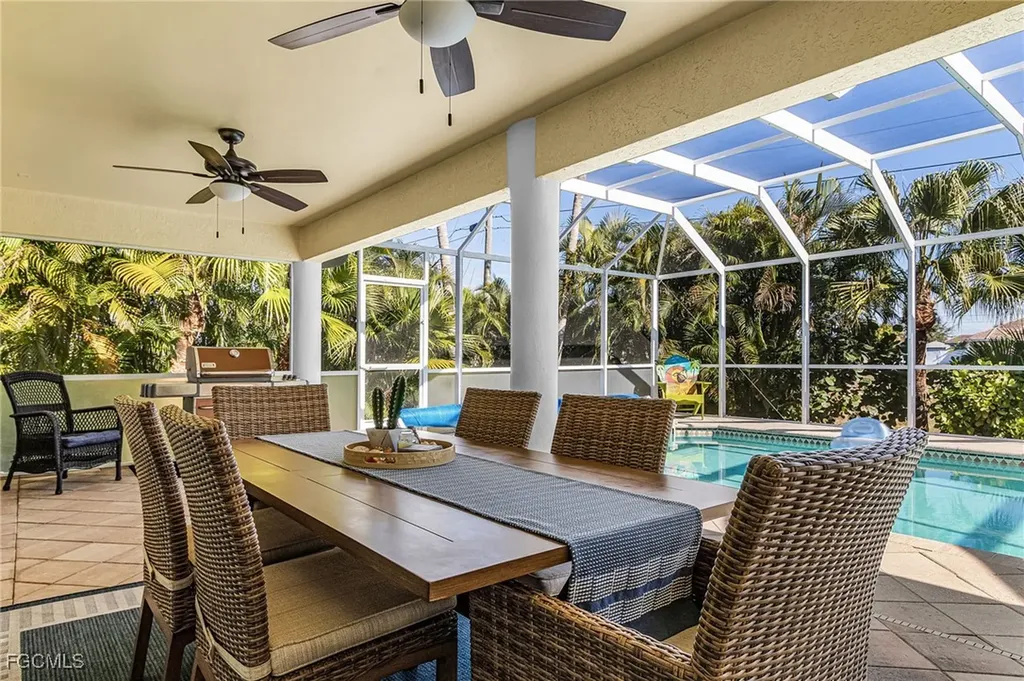 3433 SW 7th Lane Cape Coral FL 33991