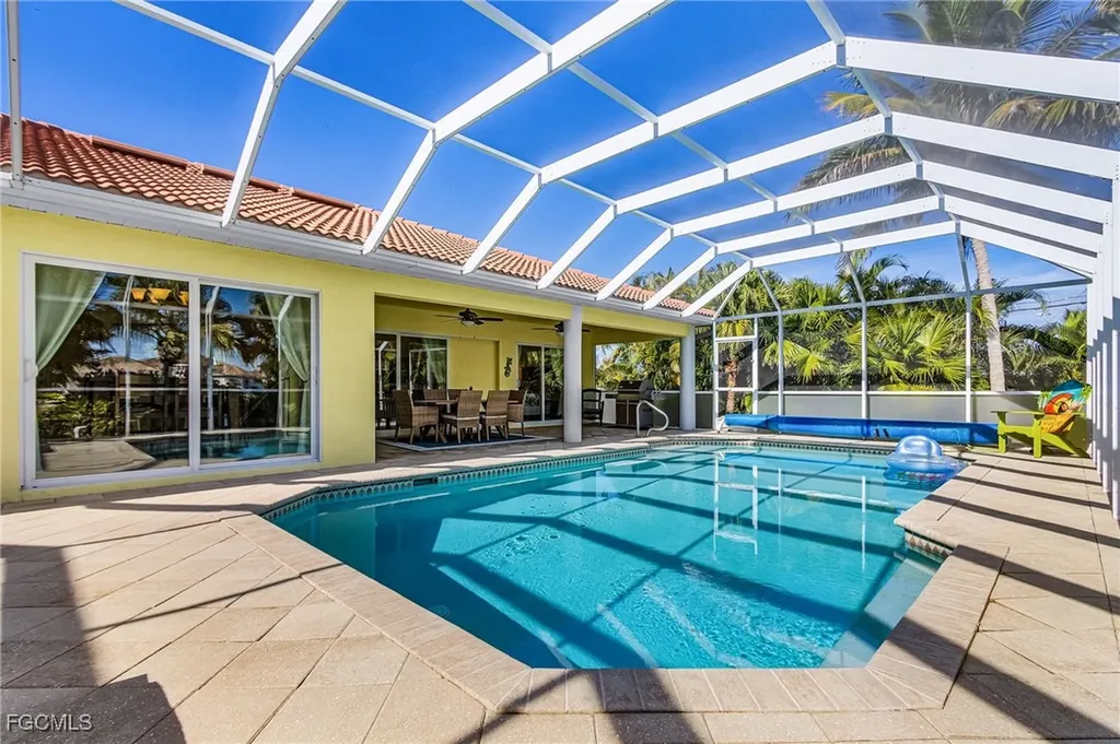 3433 SW 7th Lane Cape Coral FL 33991