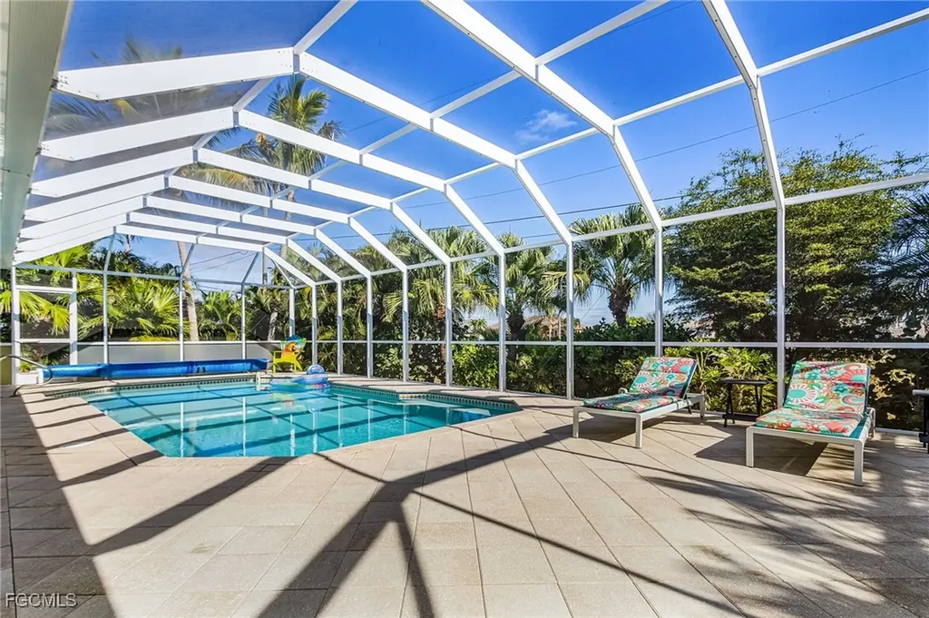 3433 SW 7th Lane Cape Coral FL 33991