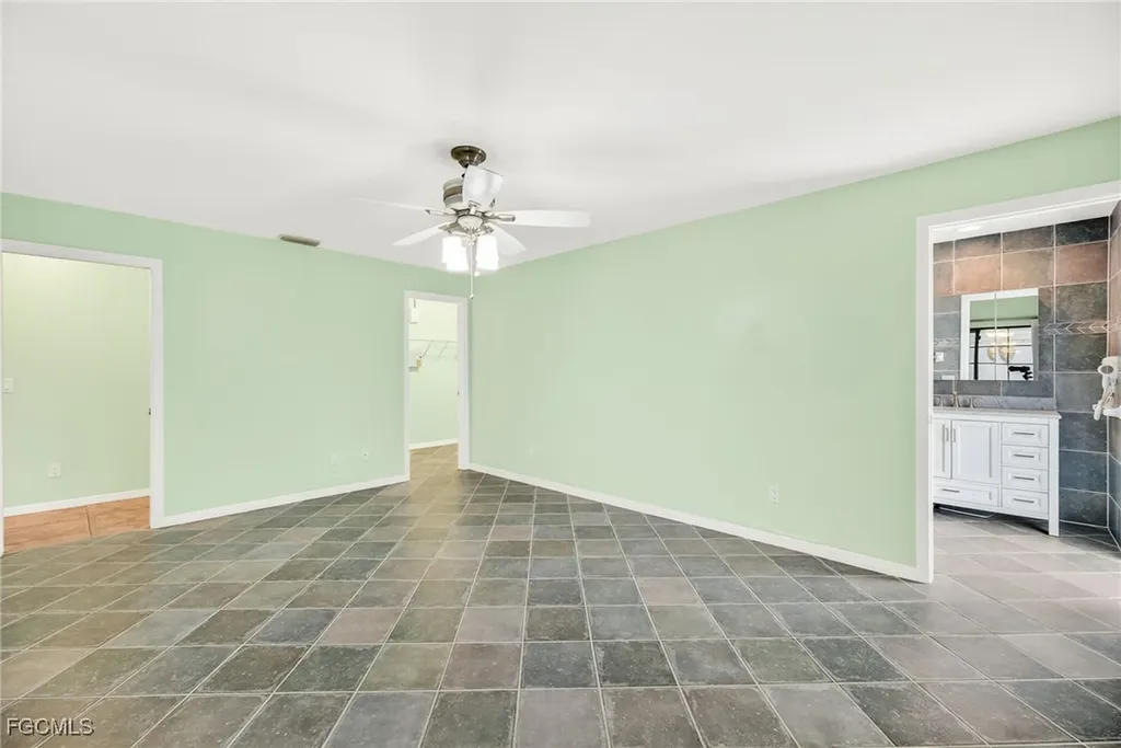 2531 SE 25th Avenue Cape Coral FL 33904