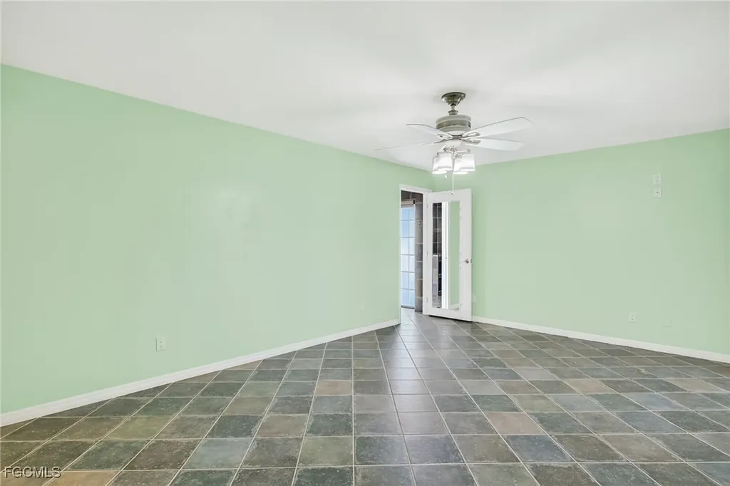 2531 SE 25th Avenue Cape Coral FL 33904