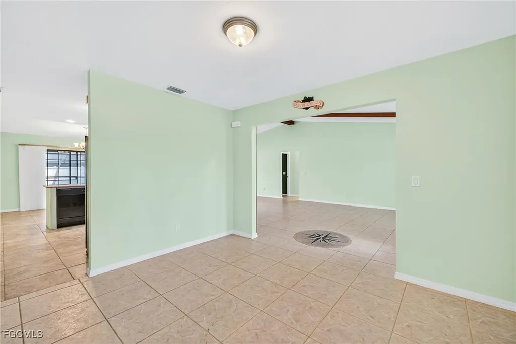 2531 SE 25th Avenue Cape Coral FL 33904