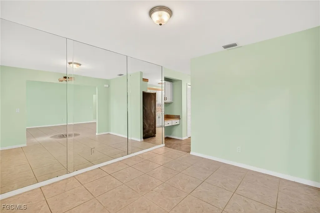 2531 SE 25th Avenue Cape Coral FL 33904