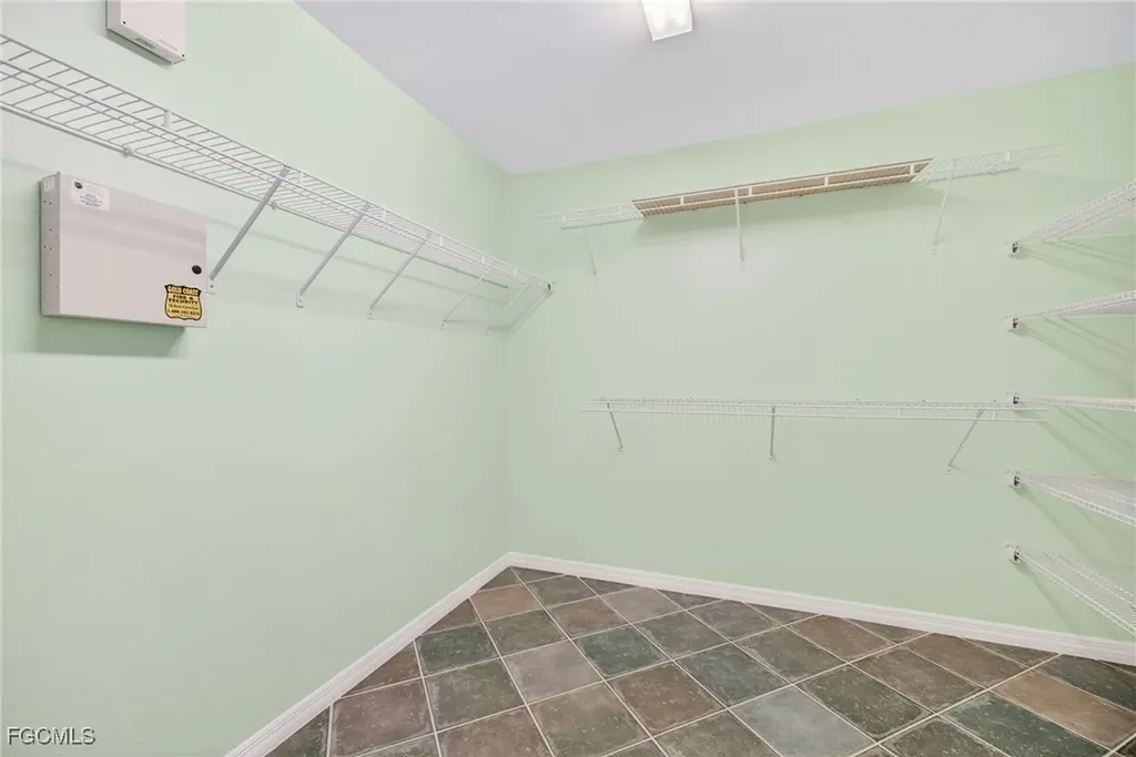 2531 SE 25th Avenue Cape Coral FL 33904