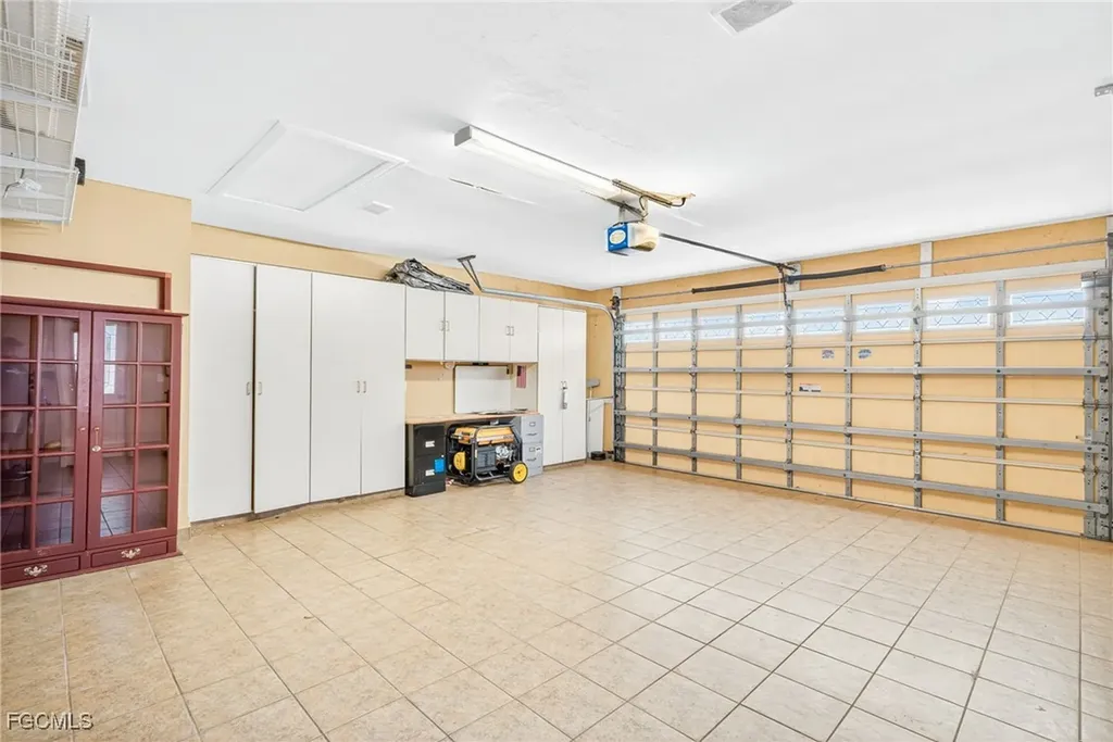 2531 SE 25th Avenue Cape Coral FL 33904