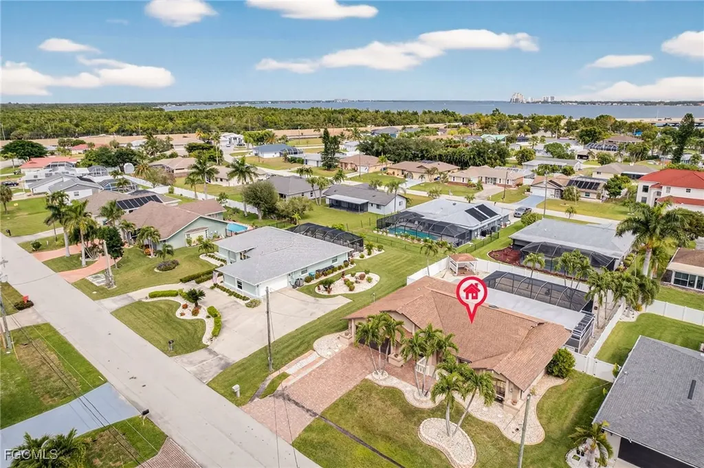 2531 SE 25th Avenue Cape Coral FL 33904