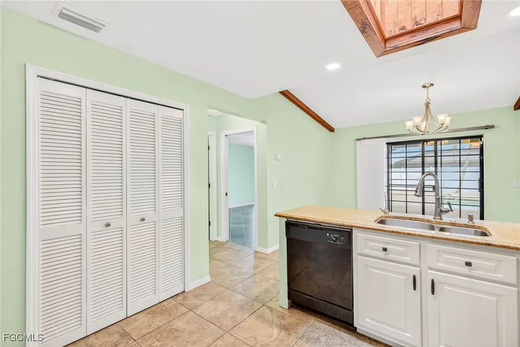 2531 SE 25th Avenue Cape Coral FL 33904