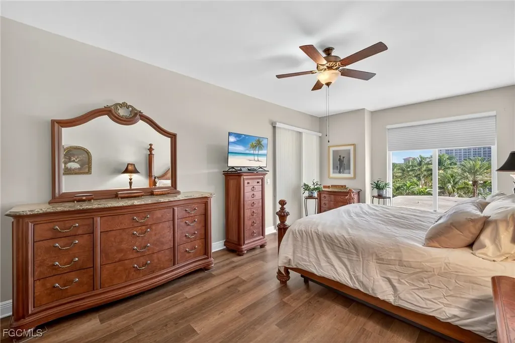 6081 Silver King Boulevard Cape Coral FL 33914