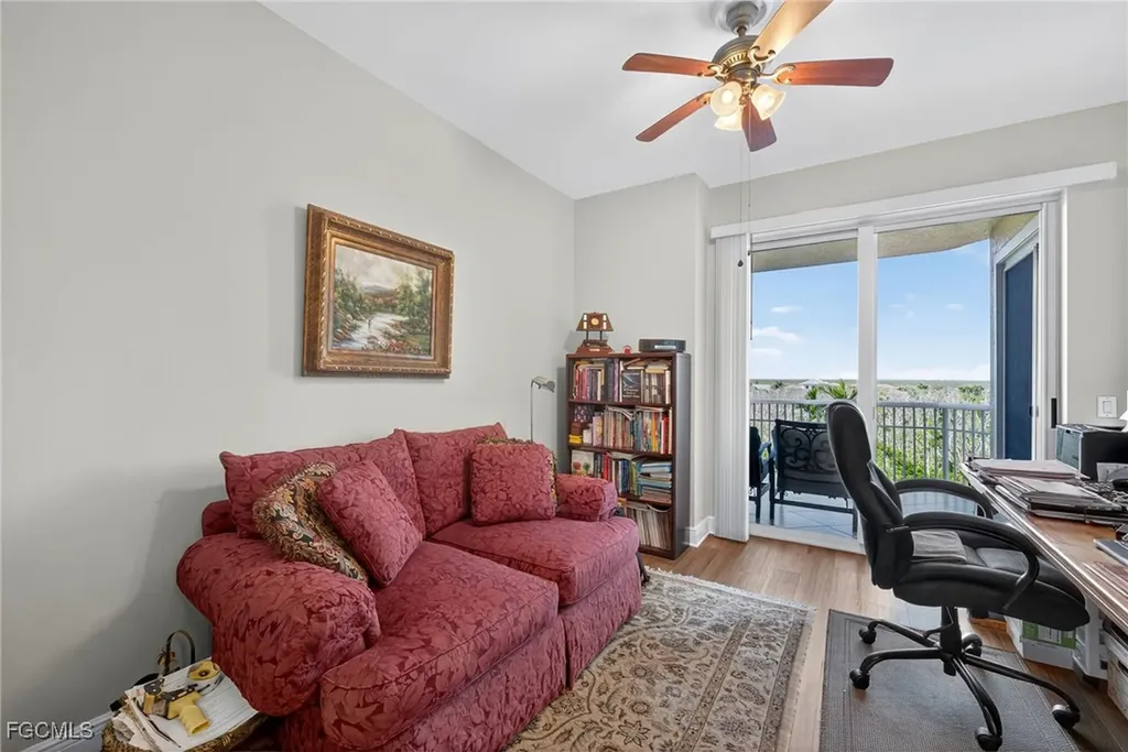 6081 Silver King Boulevard Cape Coral FL 33914