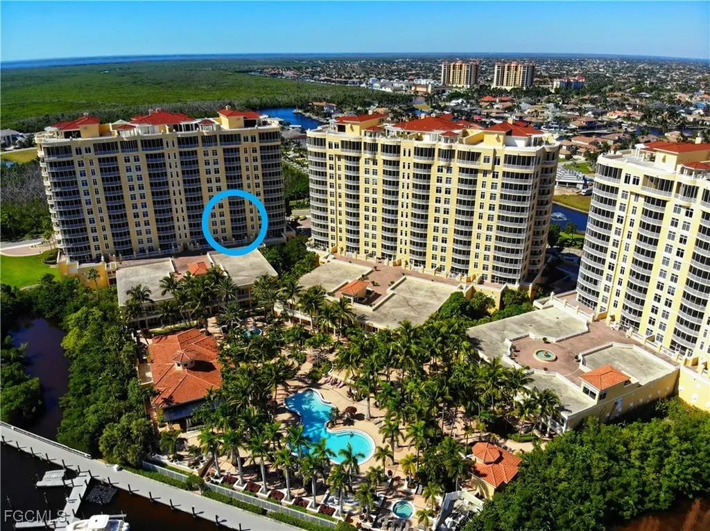 6081 Silver King Boulevard Cape Coral FL 33914