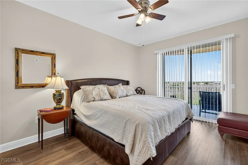 6081 Silver King Boulevard Cape Coral FL 33914