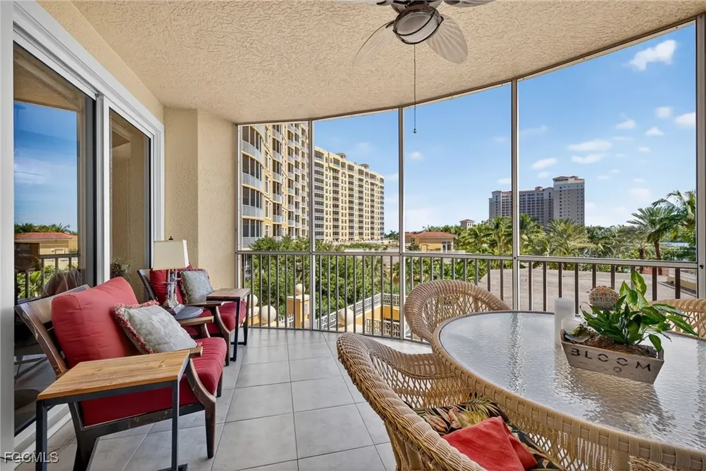 6081 Silver King Boulevard Cape Coral FL 33914