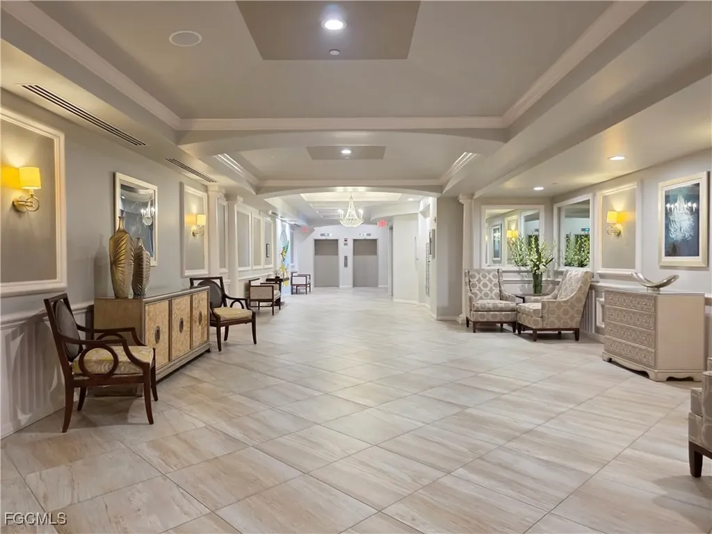 6081 Silver King Boulevard Cape Coral FL 33914