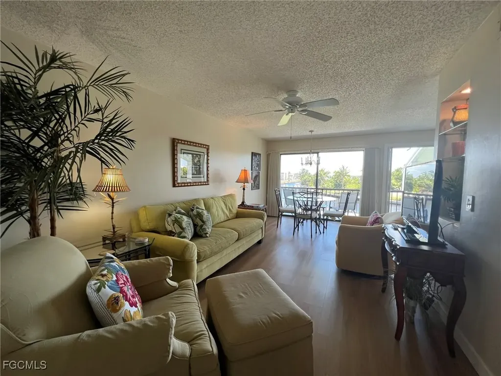1250 Tennisplace Court Sanibel FL 33957