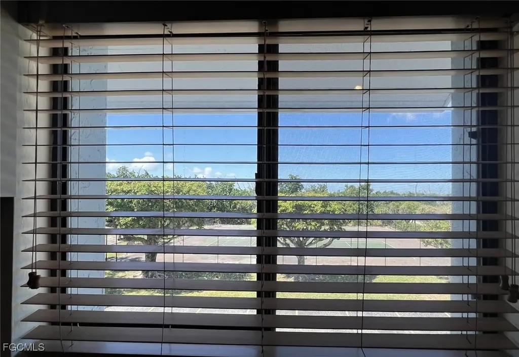 1250 Tennisplace Court Sanibel FL 33957