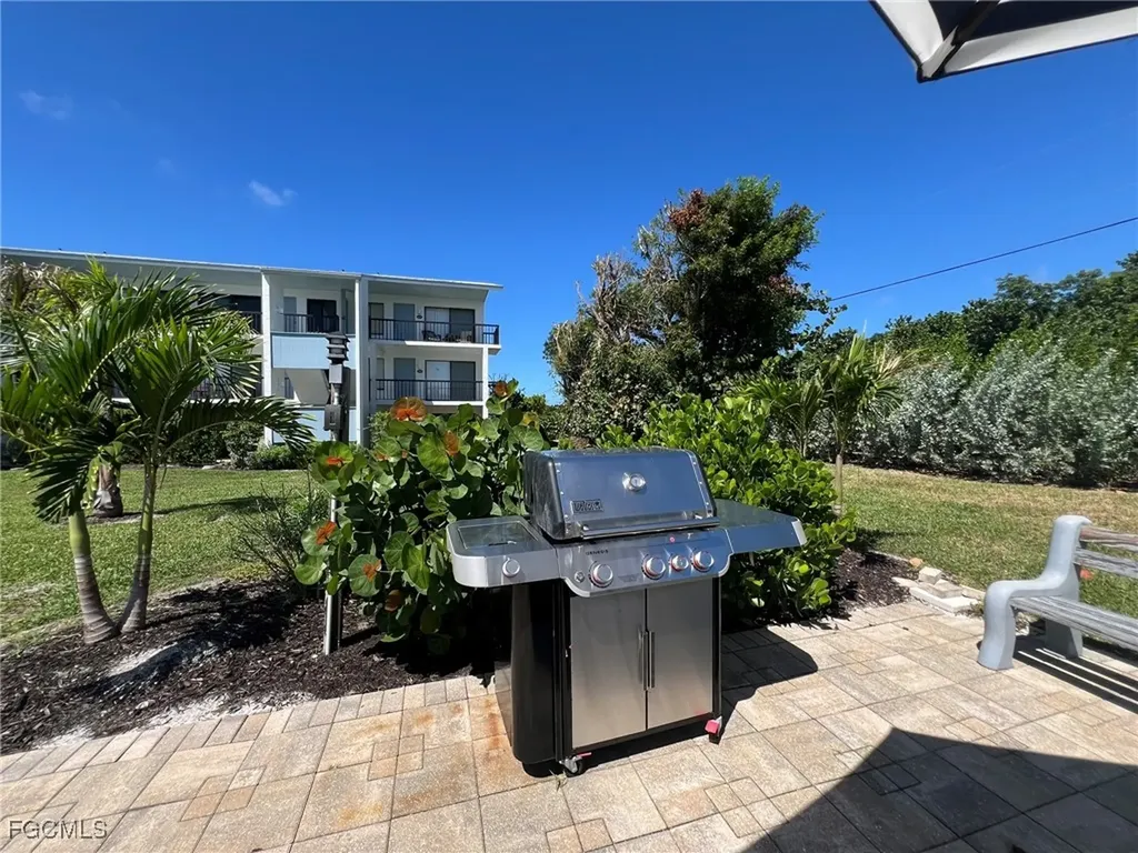 1250 Tennisplace Court Sanibel FL 33957