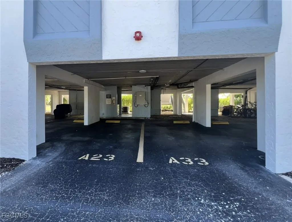 1250 Tennisplace Court Sanibel FL 33957