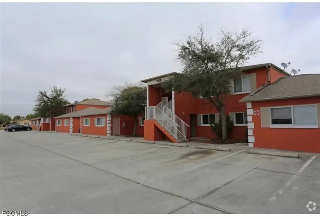 4023 Skyline Boulevard Cape Coral FL 33914