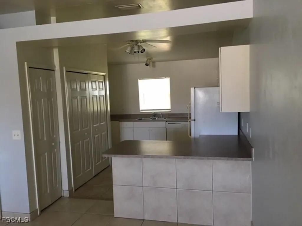 4023 Skyline Boulevard Cape Coral FL 33914