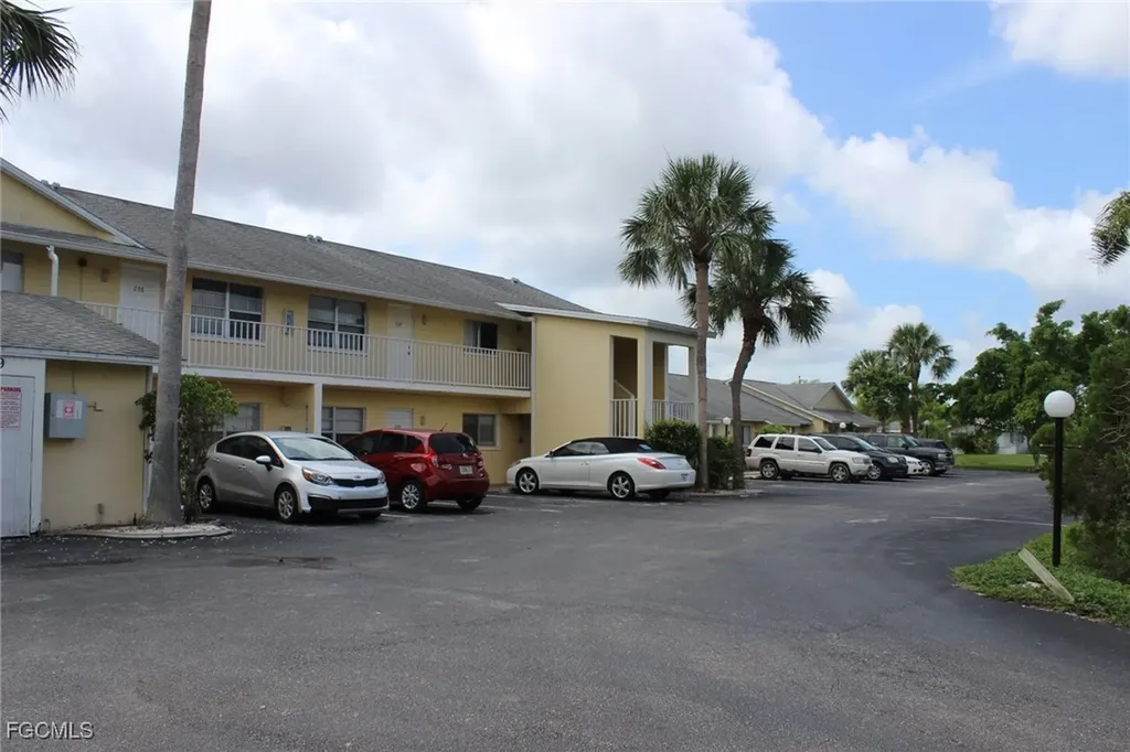 4009 SE 11th Avenue Cape Coral FL 33904