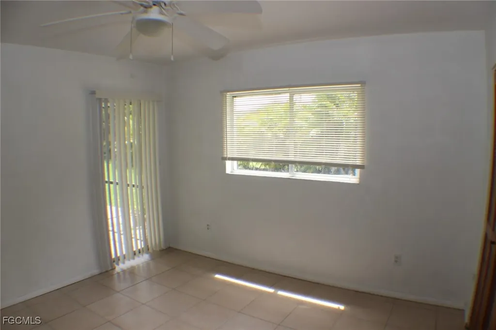 4009 SE 11th Avenue Cape Coral FL 33904