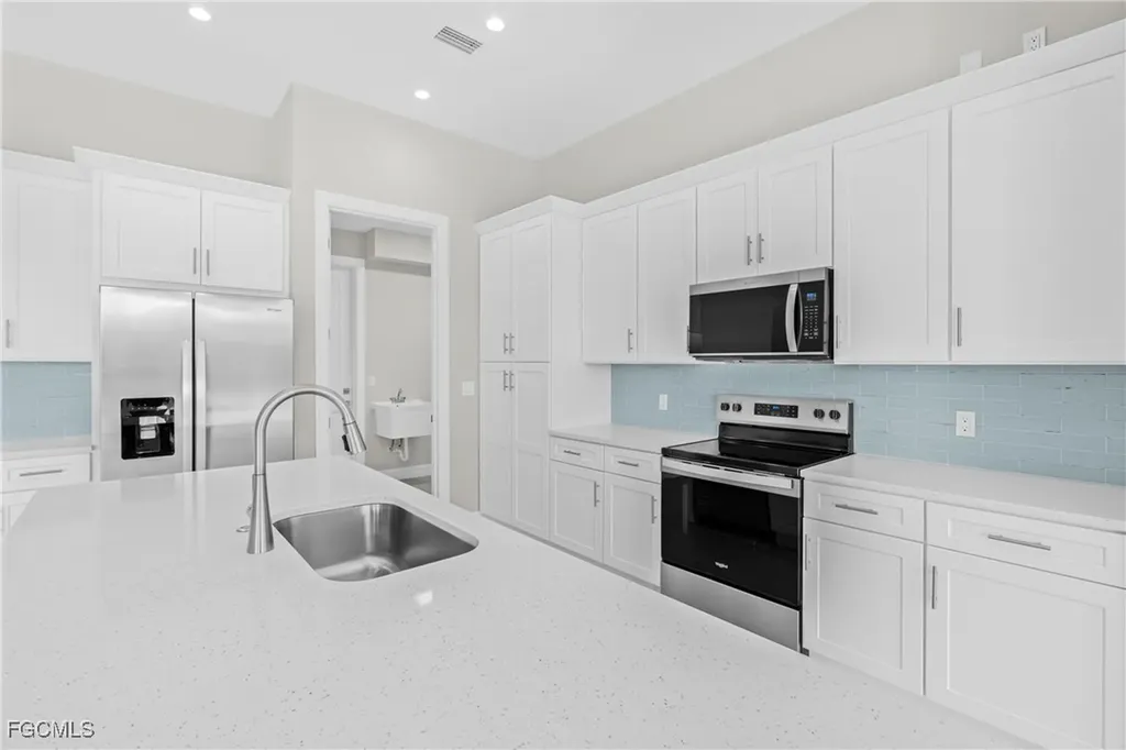 2005 NW 32nd Court Cape Coral FL 33993