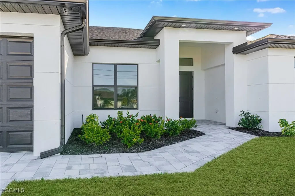 2005 NW 32nd Court Cape Coral FL 33993