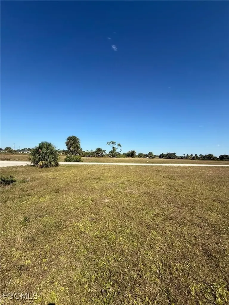 4053 NW 36th Place Cape Coral FL 33993