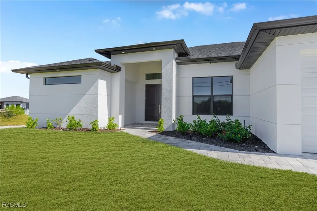 1003 NW 33rd Avenue Cape Coral FL 33993