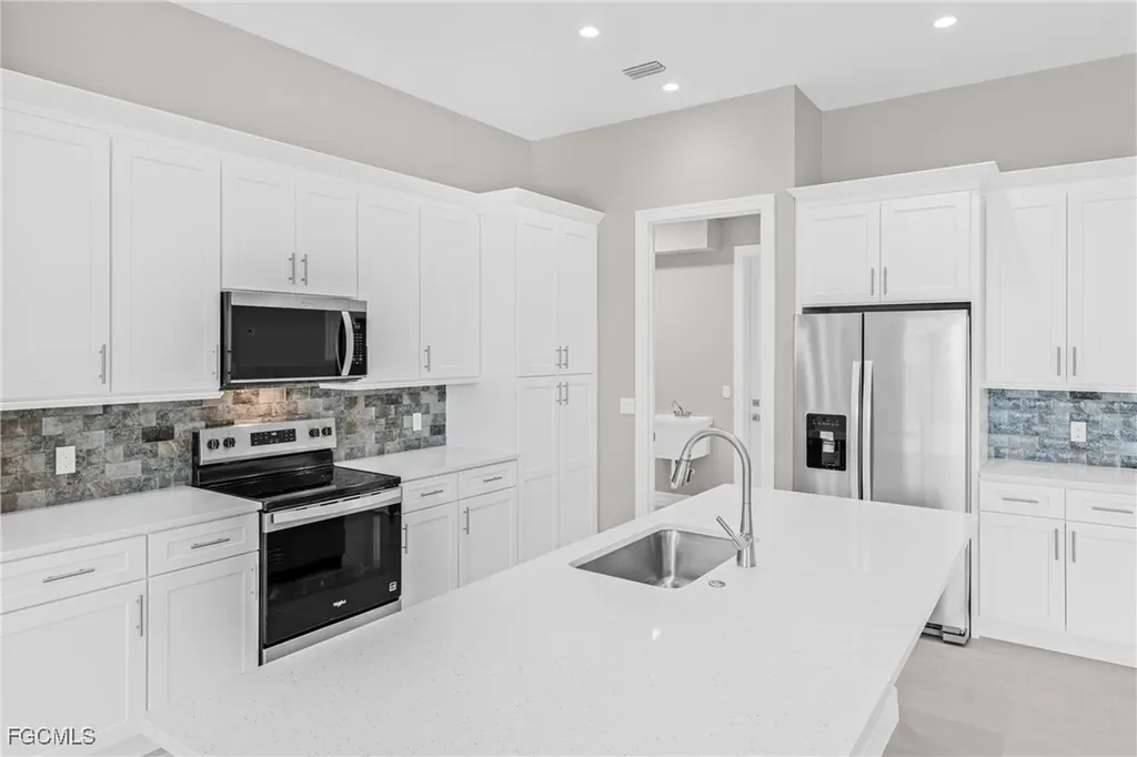 1003 NW 33rd Avenue Cape Coral FL 33993