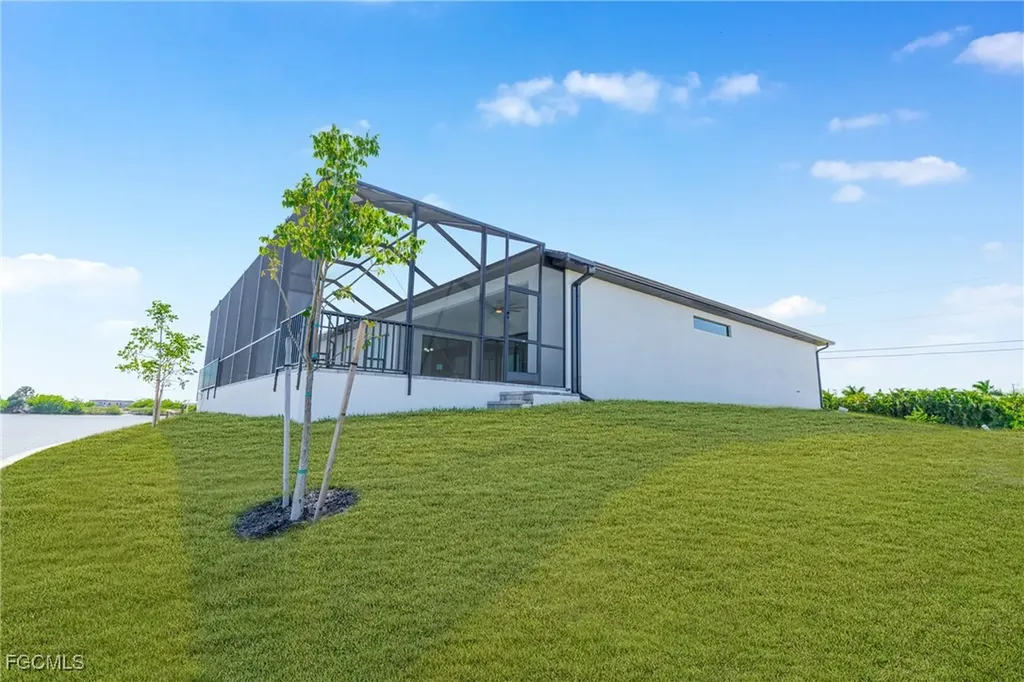1003 NW 33rd Avenue Cape Coral FL 33993