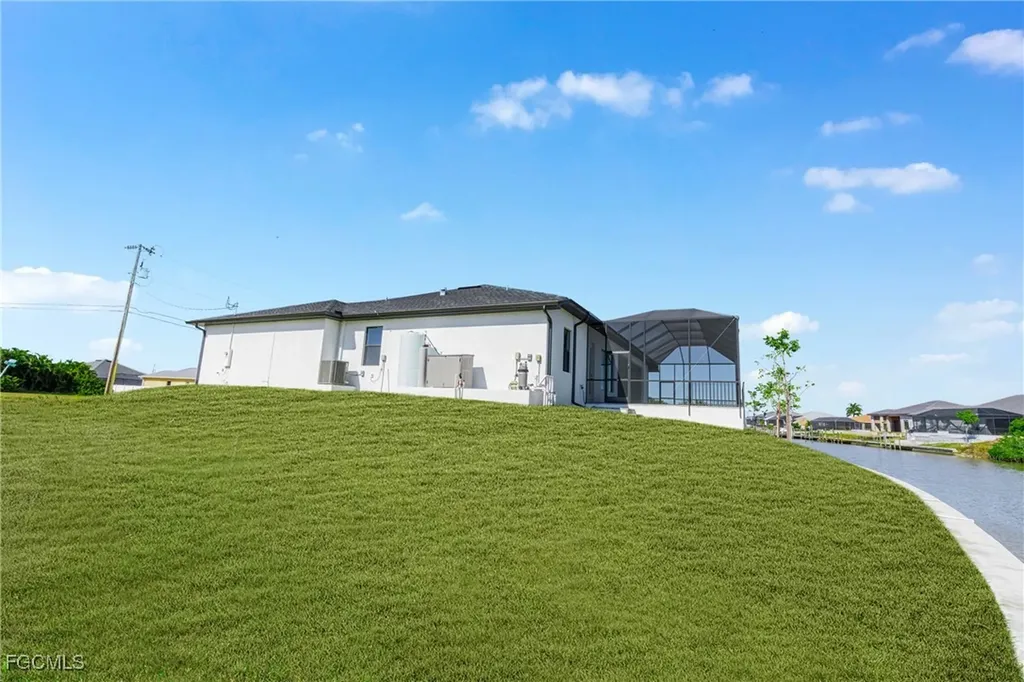 1003 NW 33rd Avenue Cape Coral FL 33993