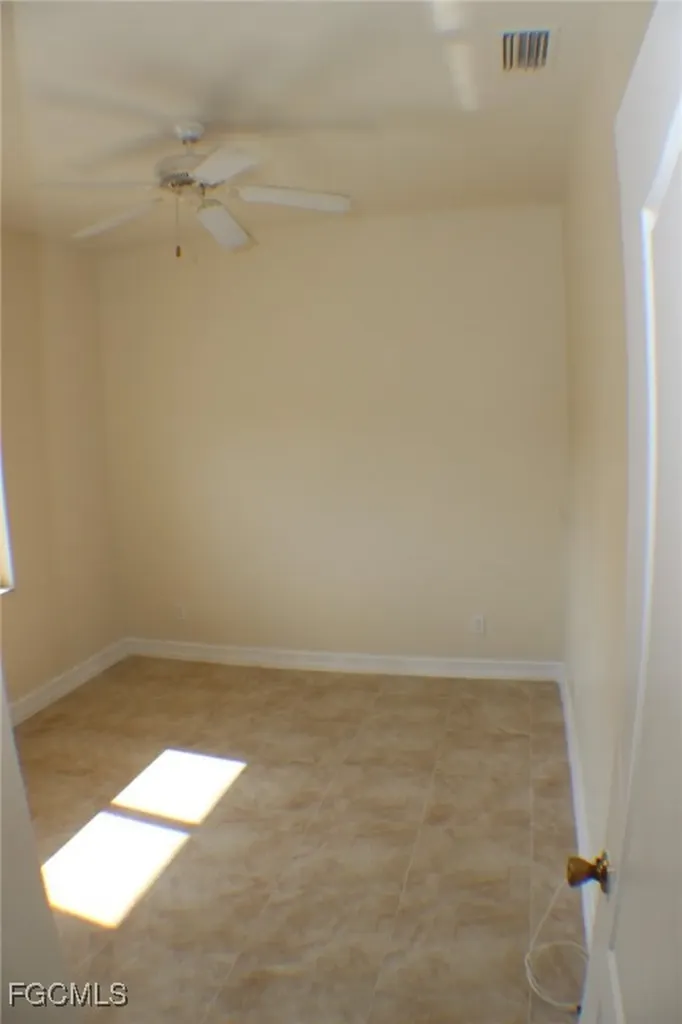 607 SE 13th Place Cape Coral FL 33990