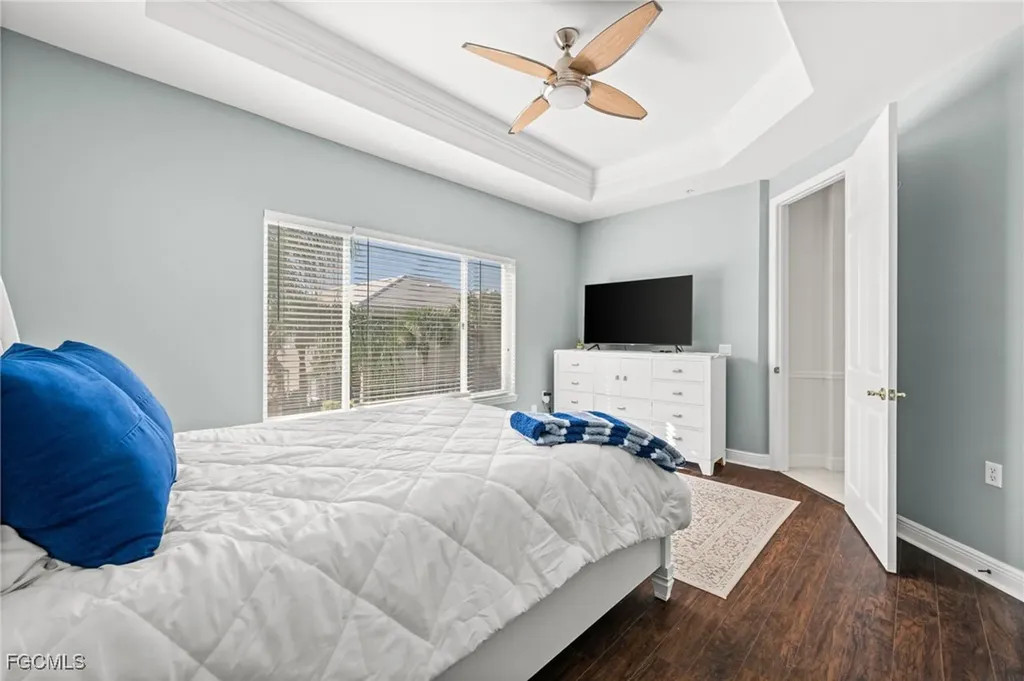 1340 Sweetwater Cove Naples FL 34110