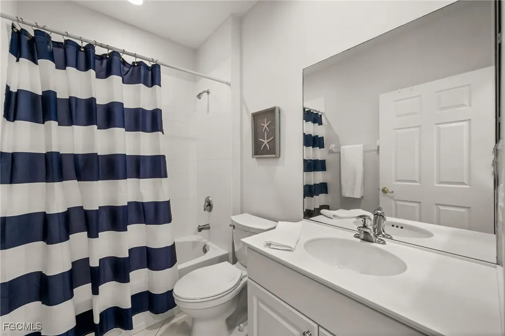 1340 Sweetwater Cove Naples FL 34110