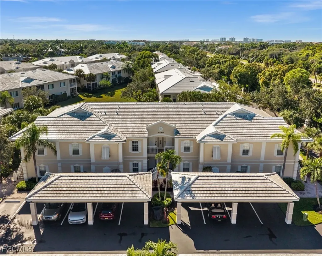 1340 Sweetwater Cove Naples FL 34110