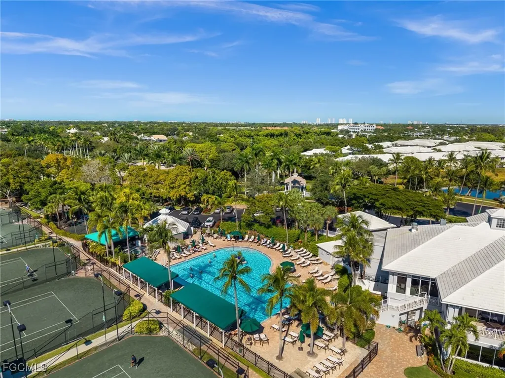 1340 Sweetwater Cove Naples FL 34110