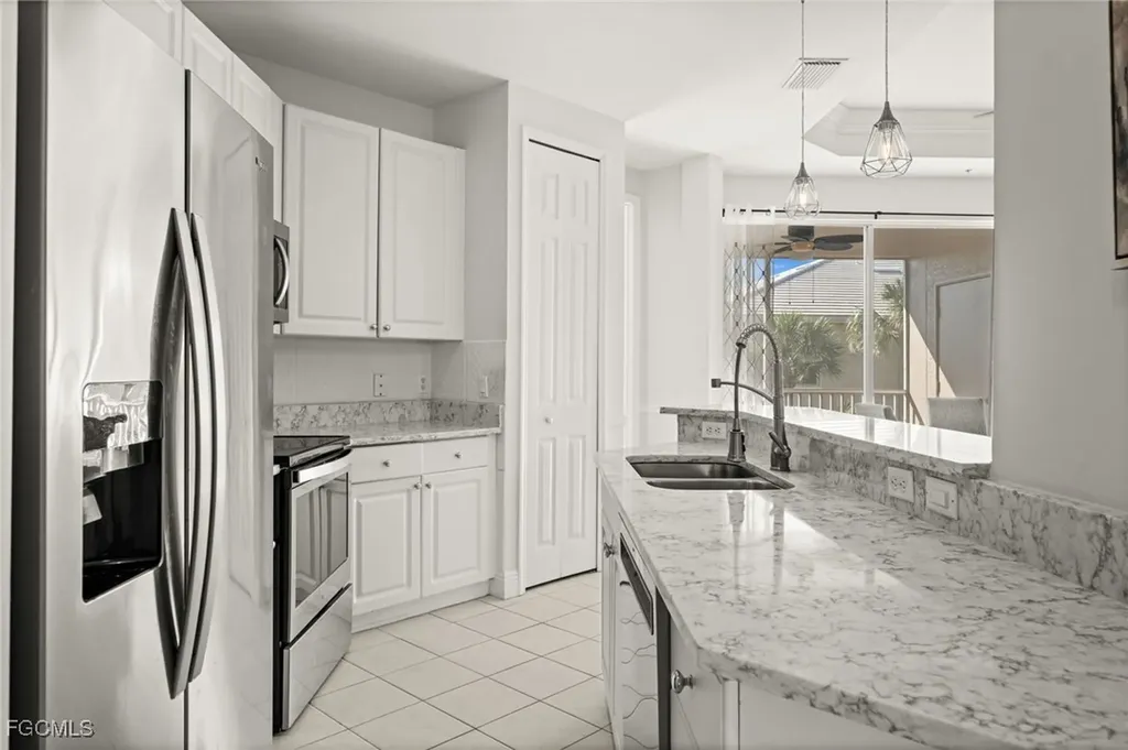 1340 Sweetwater Cove Naples FL 34110
