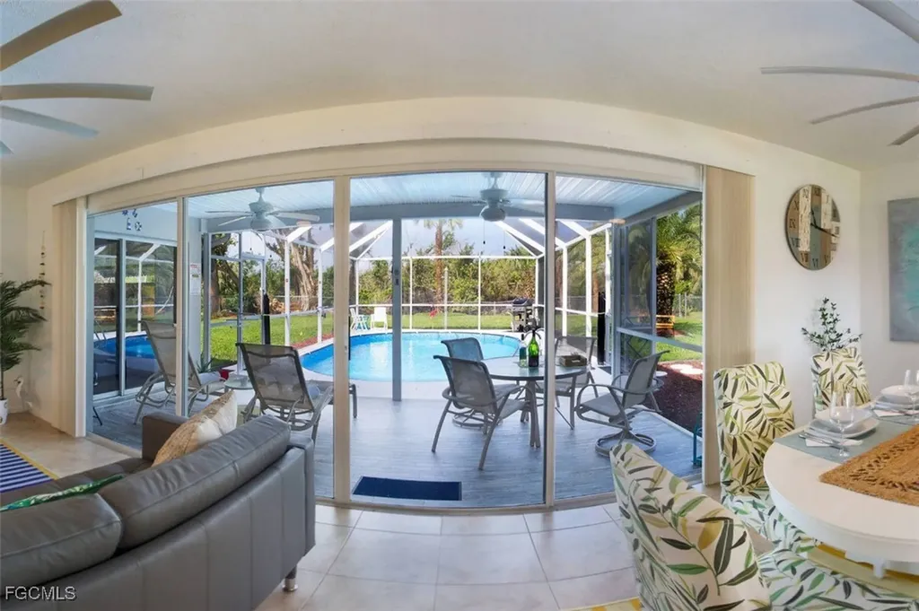 5818 SW 1st Court Cape Coral FL 33914