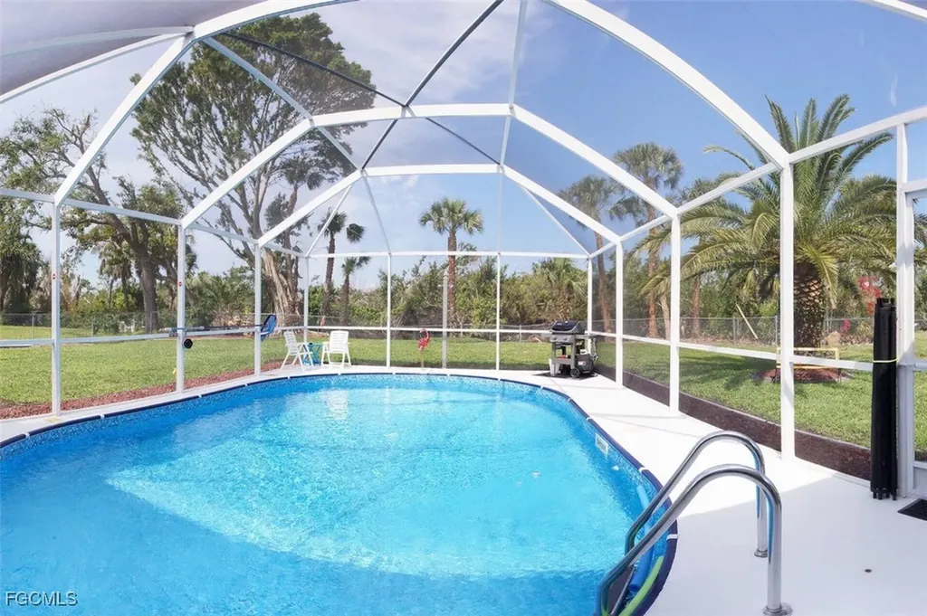 5818 SW 1st Court Cape Coral FL 33914