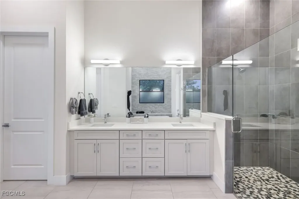 5130 Atlantic Court Cape Coral FL 33904