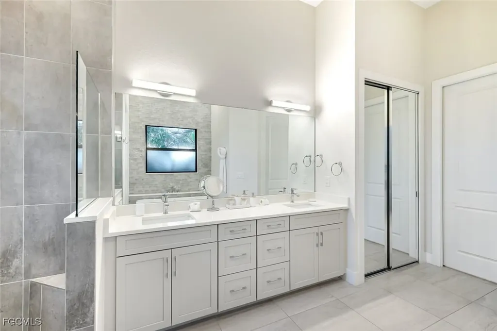 5130 Atlantic Court Cape Coral FL 33904