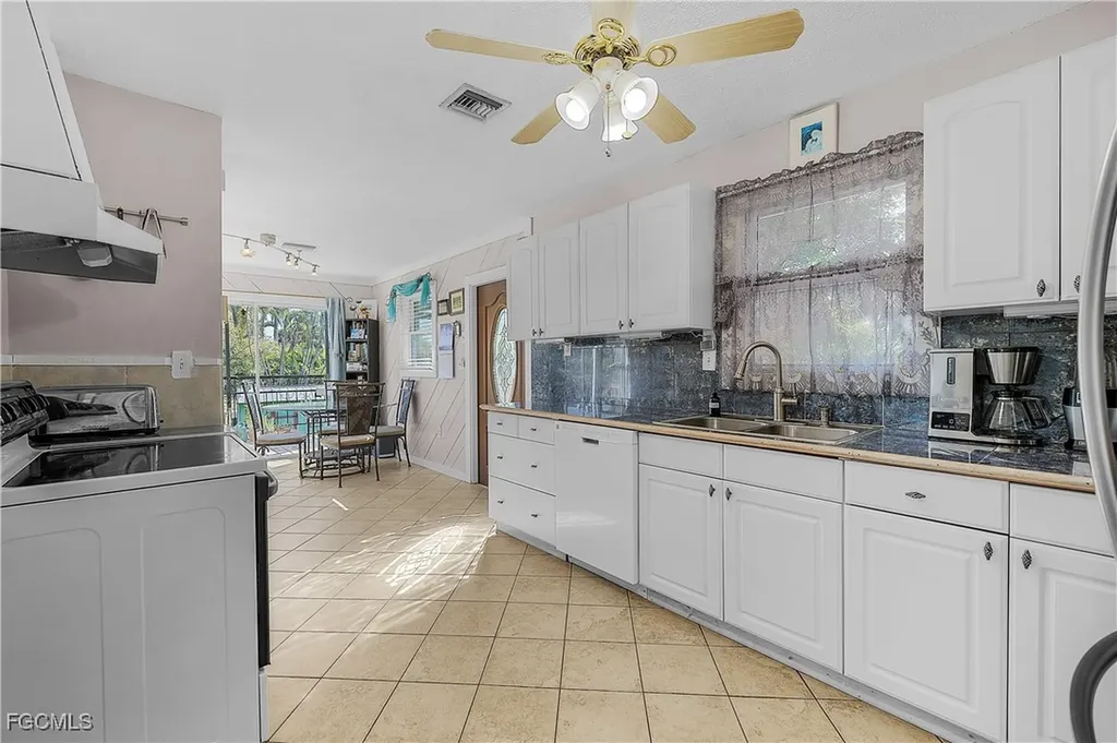 5888 Sea Bass Road Bokeelia FL 33922