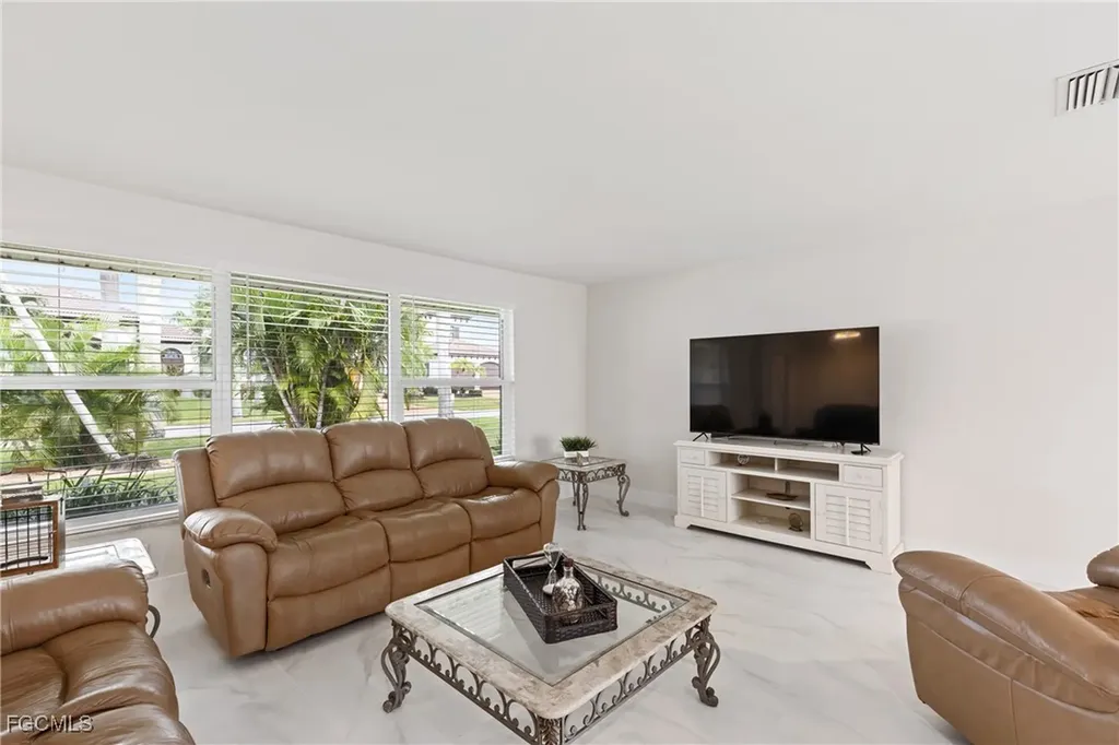 134 SW 57th Terrace Cape Coral FL 33914