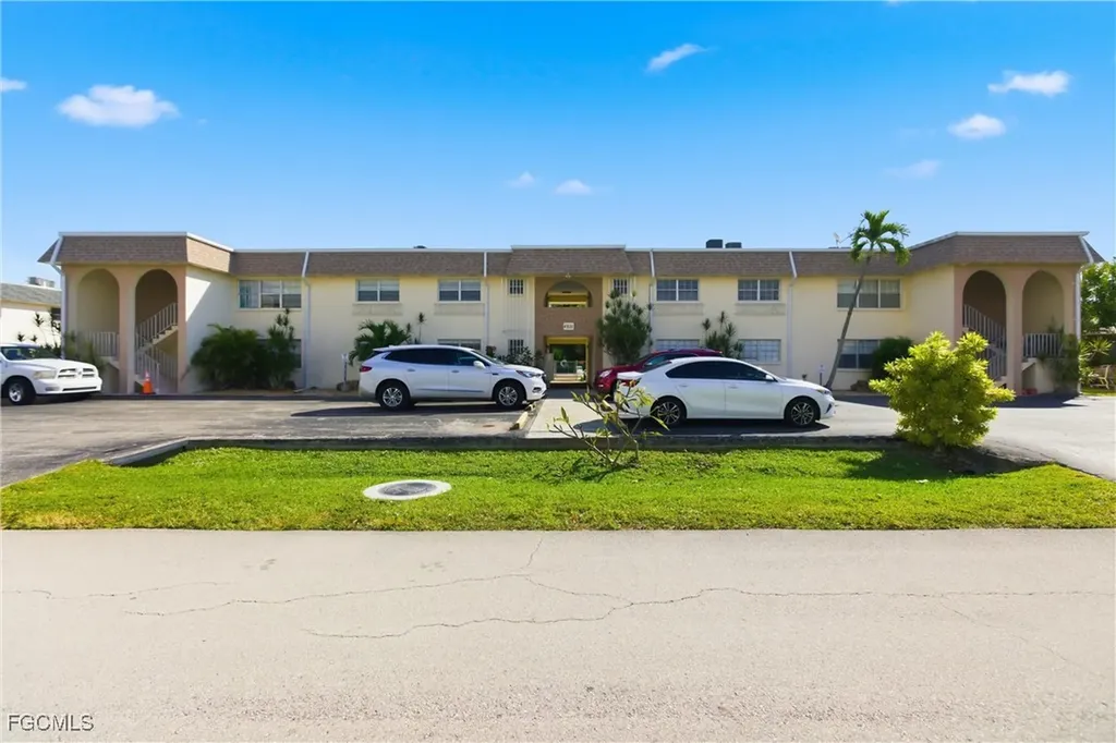 4931 Vincennes Court Cape Coral FL 33904