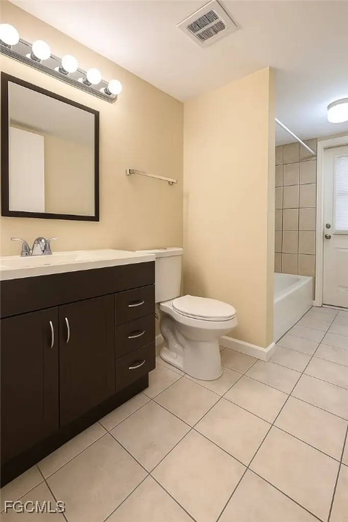 109 SE 46th Lane Cape Coral FL 33904