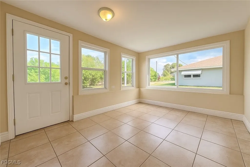 109 SE 46th Lane Cape Coral FL 33904